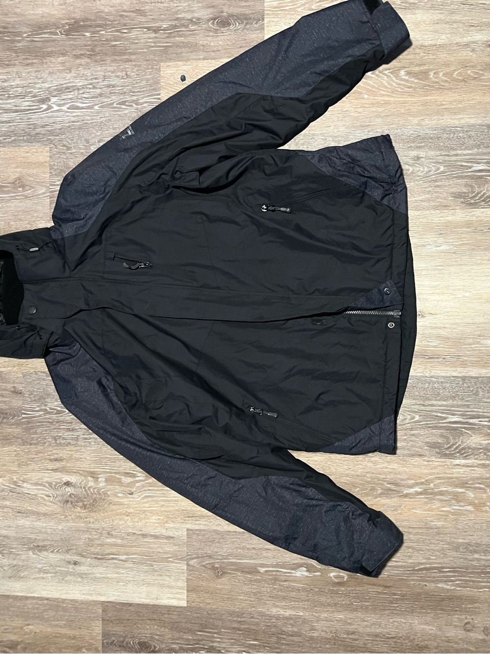 ZeroXposur Men's Black and Charcoal Hooded Raincoat